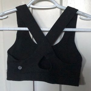 lululemon sports bra